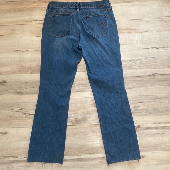 American Rag Juniors Bootcut Jeans Size 9. Raw Hem. So Cute. EUC. Great color. - Picture 7 of 12